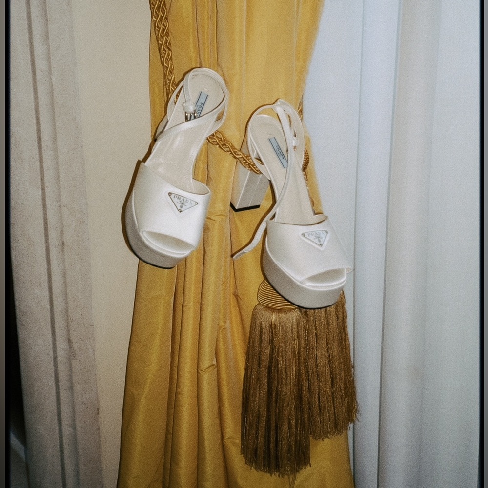 Prada White Satin Leather Platform Sandals ✨